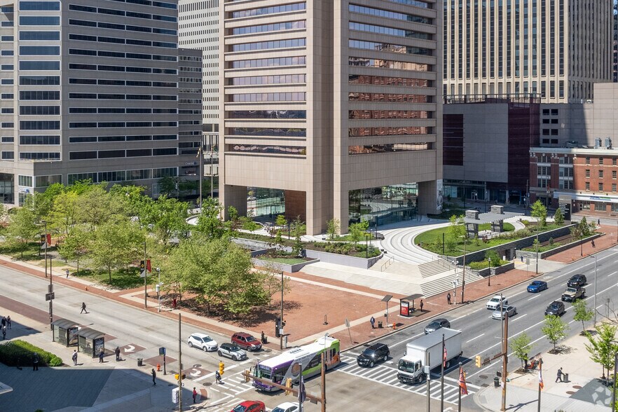 More Photos Of 100 Light St, Baltimore Office For Lease