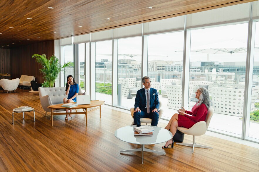 More Photos Of 2050 M St NW, Washington Office For Sale