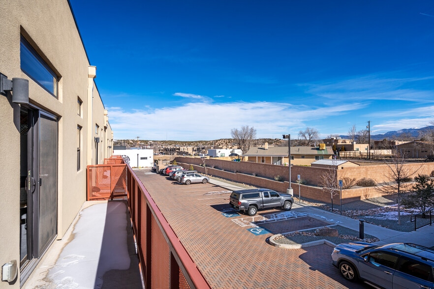 More Photos Of 1109 Paseo Corazon, Santa Fe Flex For Sale