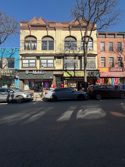 Primary Photo Of 49 S 4th Ave, Mount Vernon General Retail For Lease