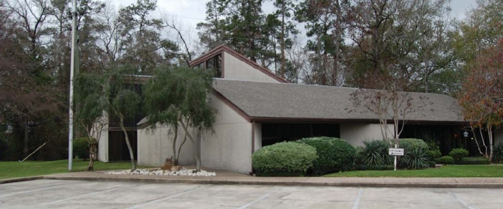 More Photos Of 18935 N I-45, Spring Loft Creative Space For Lease