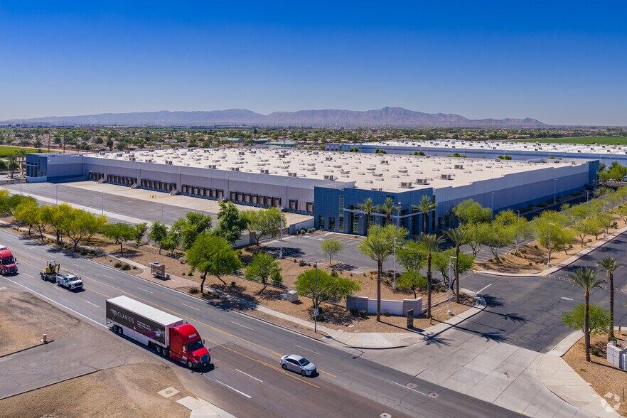 More Photos Of 6825 W Buckeye Rd, Phoenix Distribution For Lease
