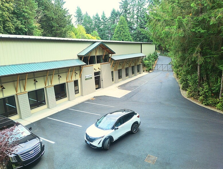 More Photos Of 6455 Fletcher Bay, Bainbridge Island Self Storage For Sale