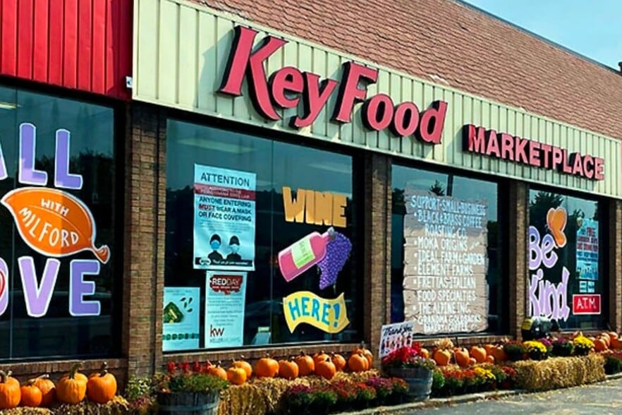 More Photos Of 501 W Harford St, Milford Freestanding For Lease