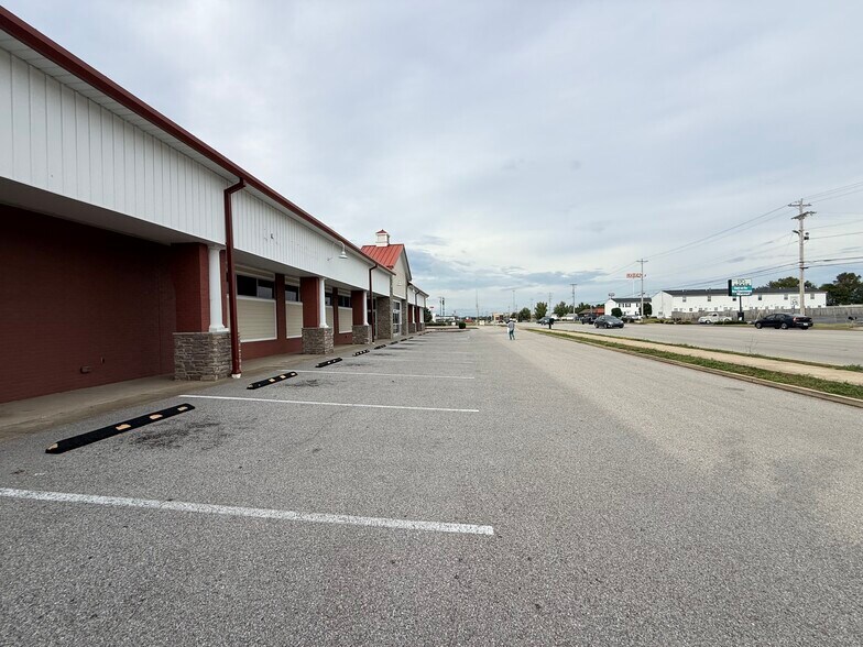 More Photos Of 535 Three Springs Rd, Bowling Green Freestanding For Sale