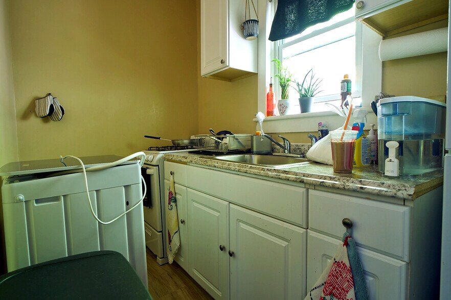 More Photos Of 2 Striebel Rd, Woodstock Apartments For Sale
