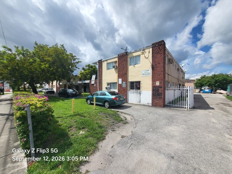 More Photos Of 1895 NW 35th St, Miami Apartments For Sale