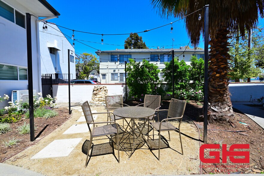 More Photos Of 1063 Justin Ave, Glendale Apartments For Sale