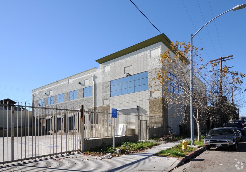 More Photos Of 3264 Mines Ave, Los Angeles Food Processing For Lease