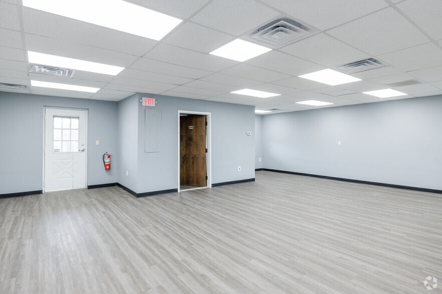 More Photos Of 2333 Morris Ave, Union Township Unknown For Lease