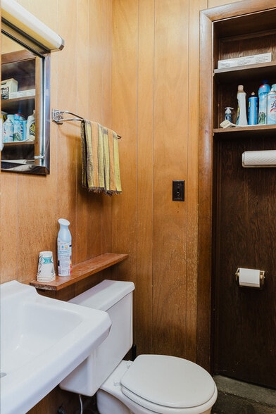 More Photos Of 272 Sawyer St, New Bedford Apartments For Sale