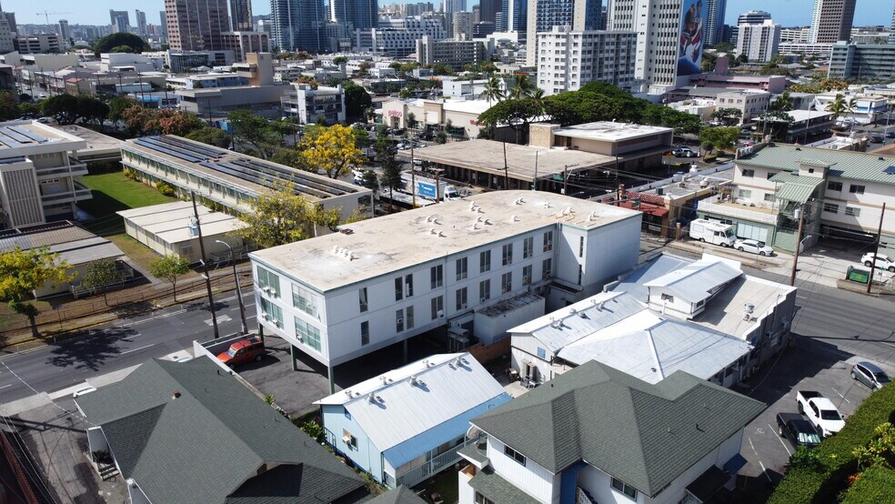 More Photos Of 1077 Kinau St, Honolulu Multifamily For Sale