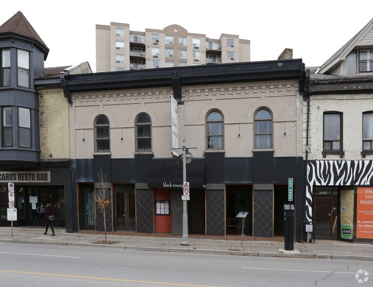 Primary Photo Of 521-523 Richmond St, London Storefront Retail Residential For Lease
