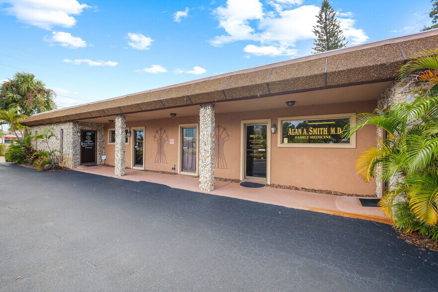More Photos Of 1701 66th St N, Saint Petersburg Medical For Sale