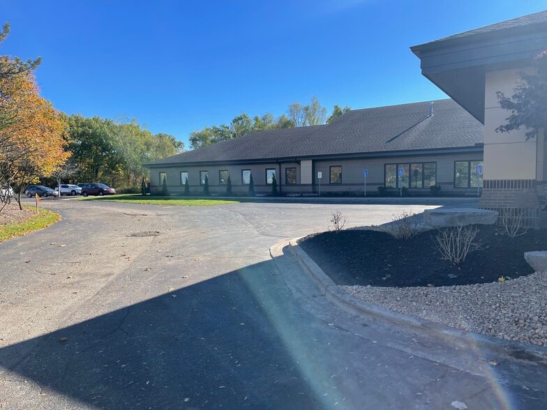 More Photos Of 3322 Beltline Ct NE, Grand Rapids Medical For Lease