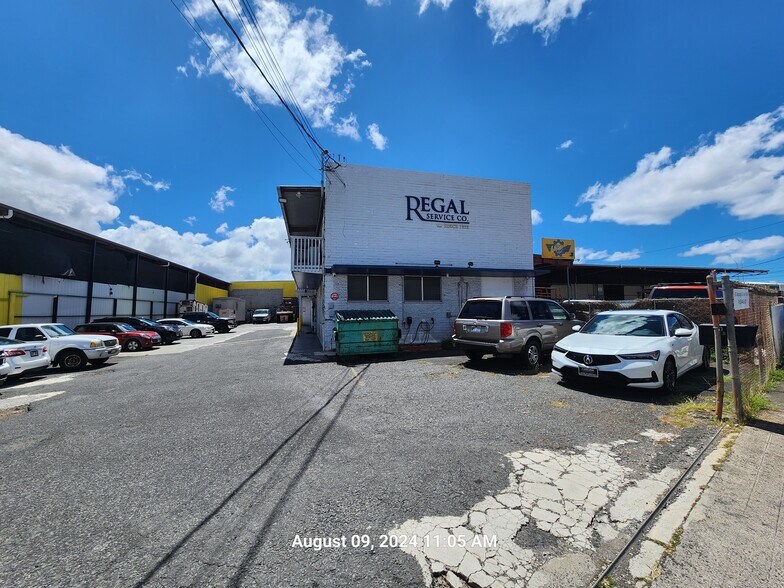 More Photos Of 653 Mapunapuna St, Honolulu Warehouse For Lease