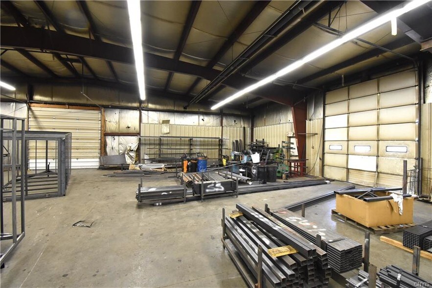 More Photos Of 31 Madison Blvd, Canastota Manufacturing For Lease