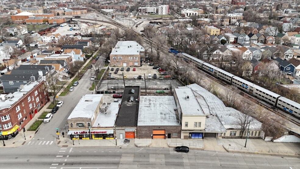 More Photos Of 3750 North ave, Chicago Service For Sale