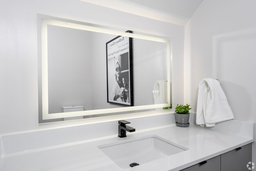 More Photos Of 3030 S Potomac Ave, Arlington Multifamily For Sale