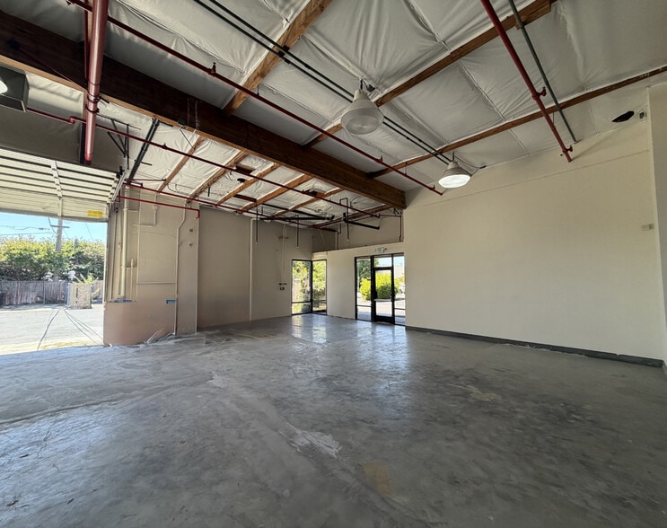 More Photos Of 550 Nuttman St, Santa Clara Light Manufacturing For Sale