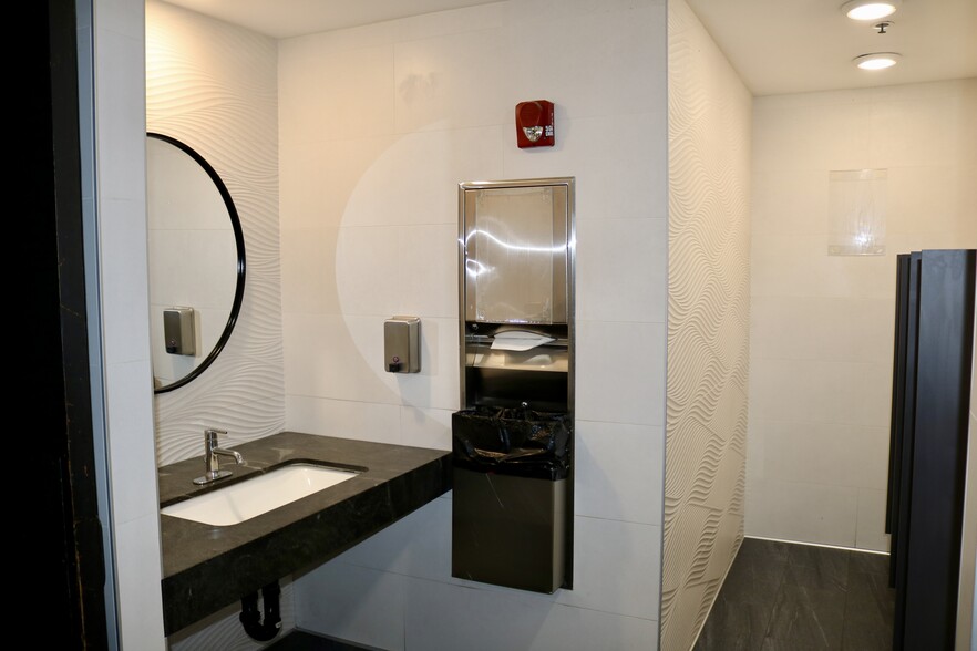 More Photos Of 228 Castro St, Mountain View Storefront Retail Office For Sale