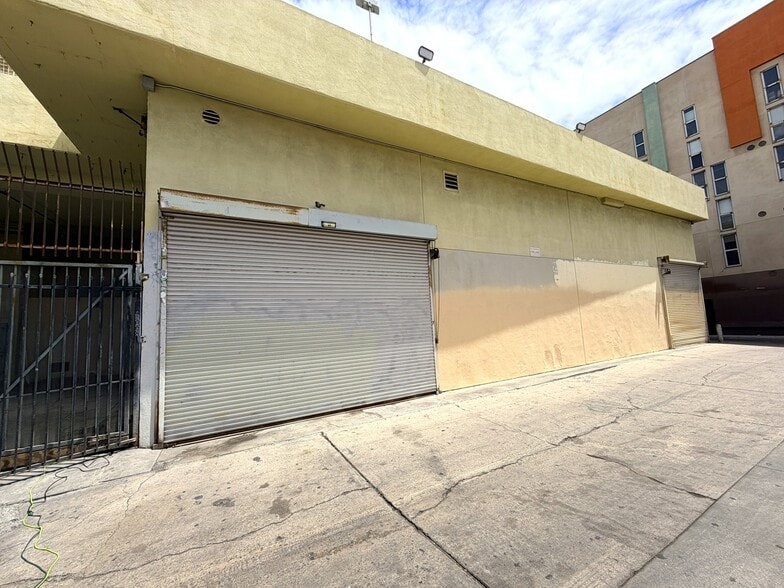 More Photos Of 780-798 E 12th St, Los Angeles Storefront For Sale