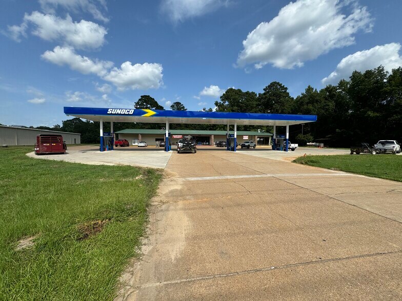 More Photos Of 9421 S Hwy 165, Woodworth Service Station For Sale