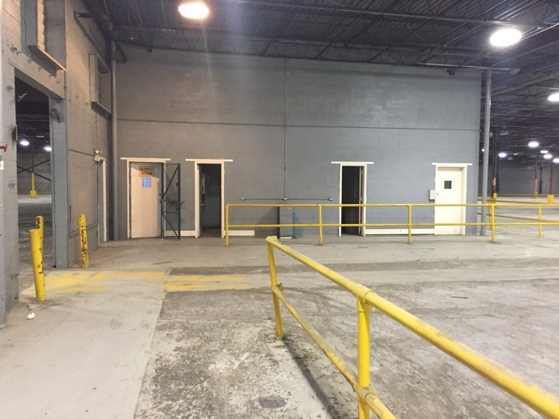 More Photos Of 14 Pine House Rd, Trenton Warehouse For Sale