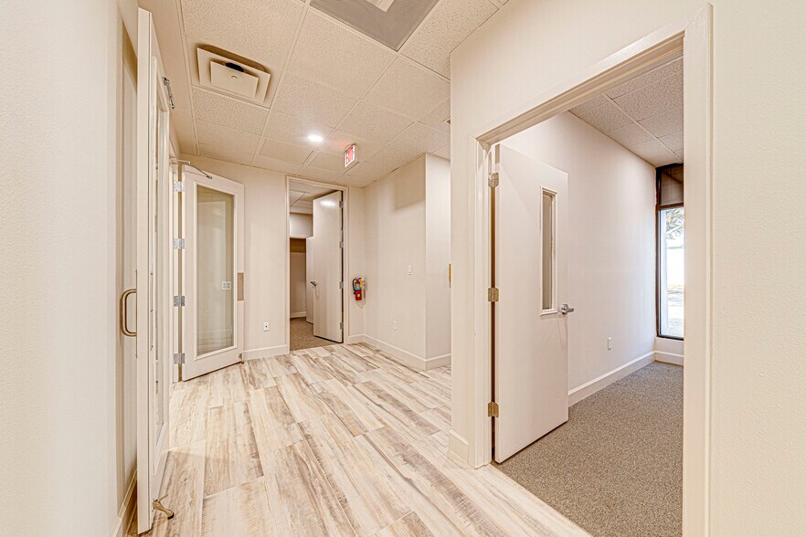 More Photos Of 2803 S Bay St, Eustis Medical For Sale