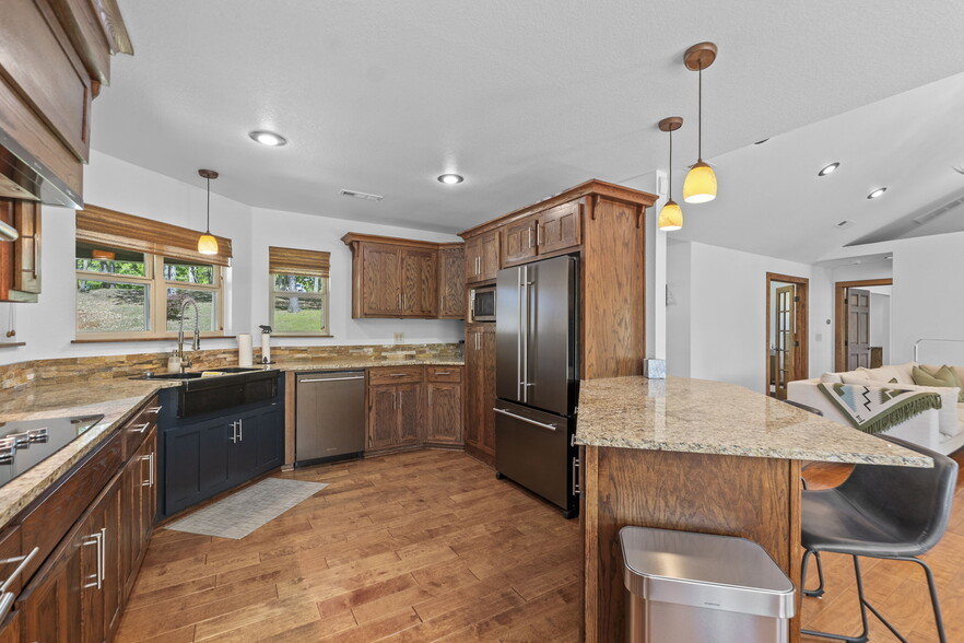 More Photos Of 18649 Saddle Shop Ln, Springdale Lodge Meeting Hall For Sale