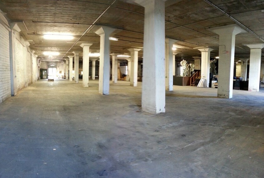 More Photos Of 1158-1170 Manchester St, Lexington Flex For Sale