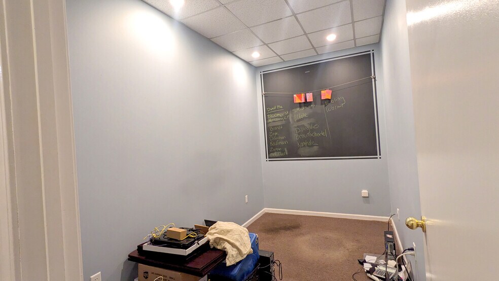 More Photos Of 5555 Main St, Williamsville Office For Lease