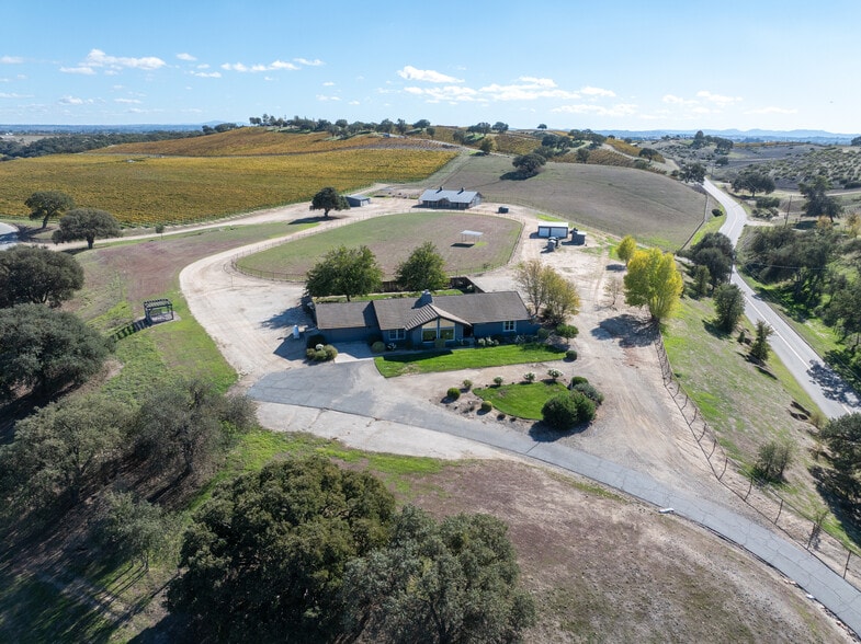 More Photos Of 7790 Airport Rd, Paso Robles Land For Sale