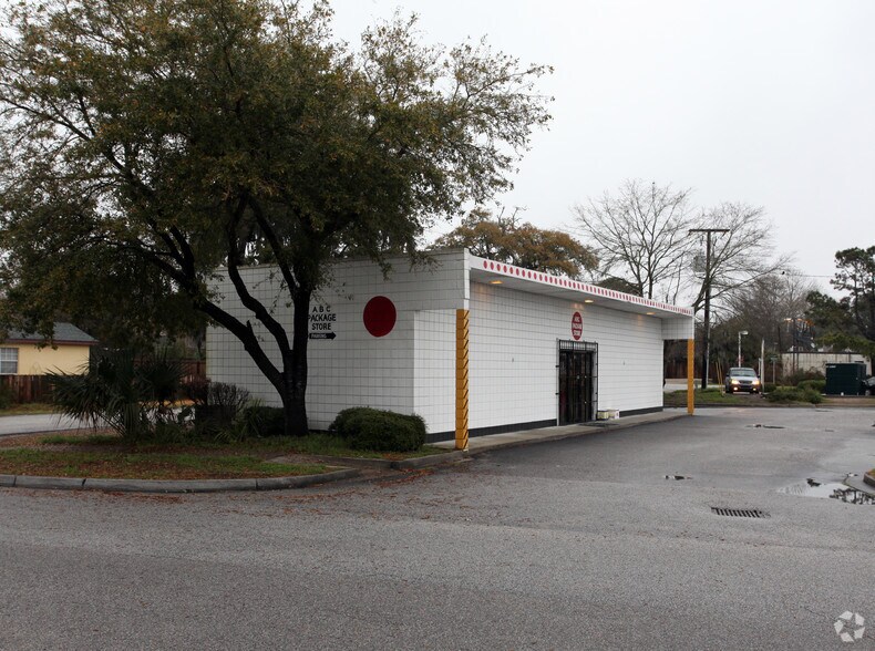 Primary Photo Of 1412 Savannah Hwy, Charleston Freestanding For Lease