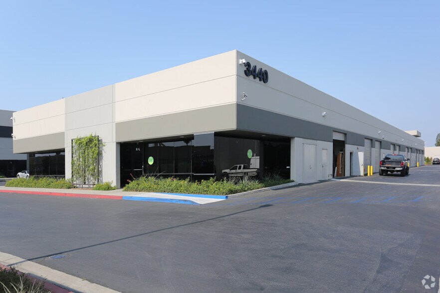 More Photos Of 3400 W Warner Ave, Santa Ana Unknown For Lease