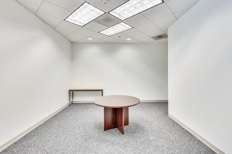 More Photos Of 9100 Hwy 290 E, Austin Research And Development For Sale