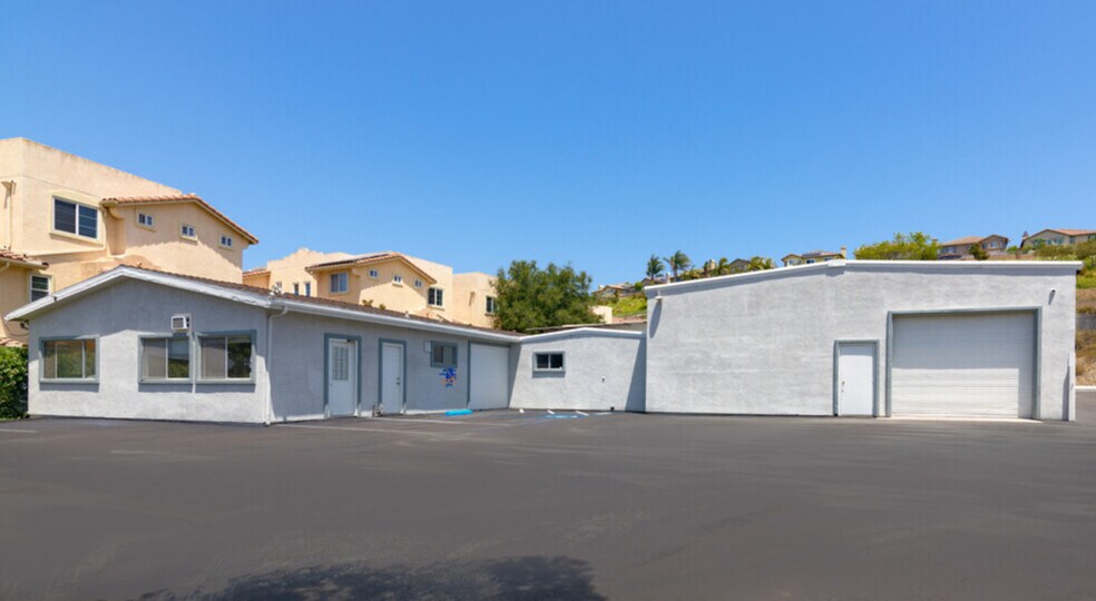 More Photos Of 3050 S Santa Fe Ave, San Marcos Manufacturing For Lease