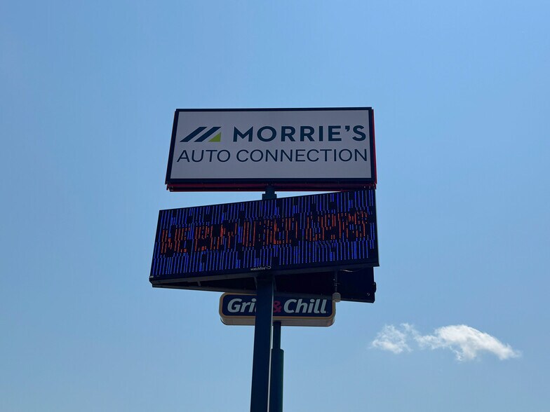 More Photos Of 559 U.S. 10, Saint Cloud Auto Dealership For Sale