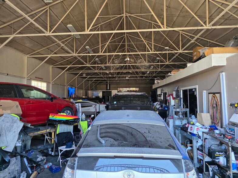 More Photos Of 1470-1472 Cota Ave, Long Beach Warehouse For Sale