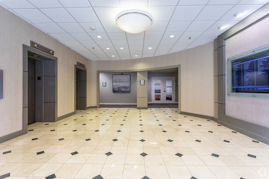 More Photos Of 6065 Roswell Rd NE, Atlanta Office For Lease