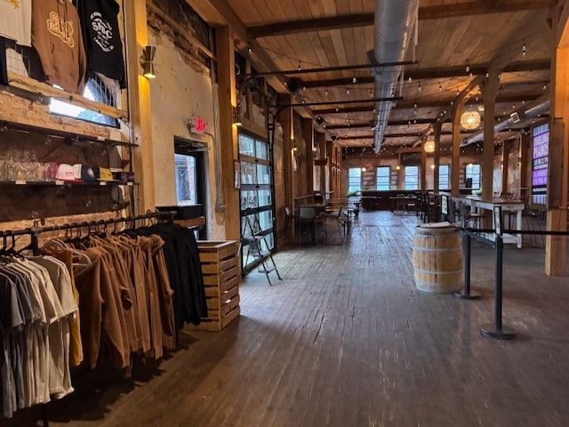 More Photos Of 407 N Clayton St, Lawrenceville Restaurant For Sale