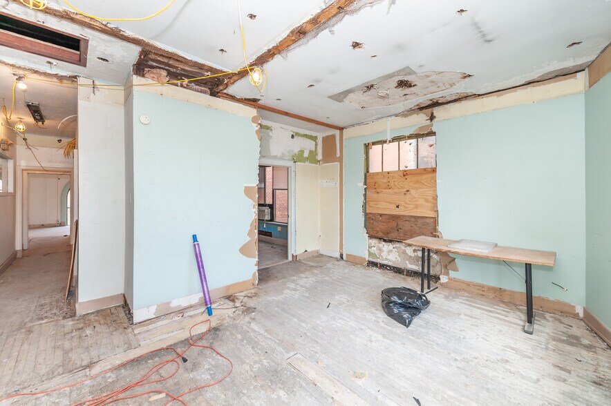 More Photos Of 71 Main St, Norwich Storefront Retail Office For Sale