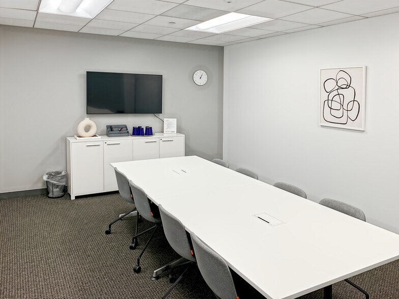More Photos Of 8085 S Chester St, Centennial Coworking Space