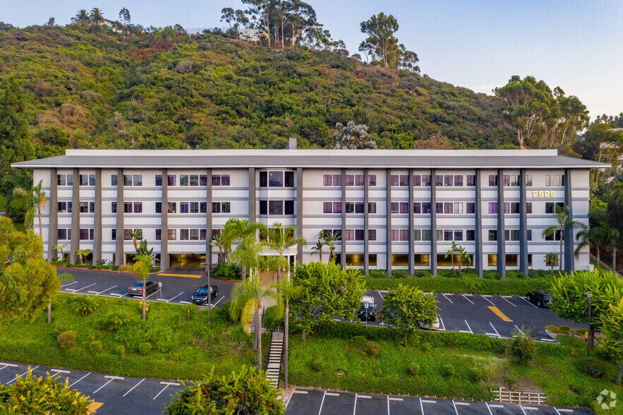 More Photos Of 2525 Camino del Rio S, San Diego Office For Lease