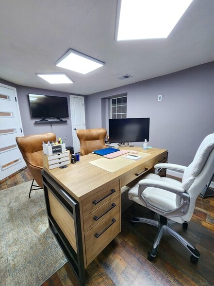 More Photos Of 7511 Leavenworth Rd, Kansas City Auto Repair For Sale