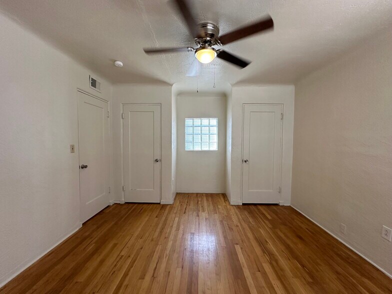 More Photos Of 1005 Carlisle Blvd SE, Albuquerque Apartments For Sale