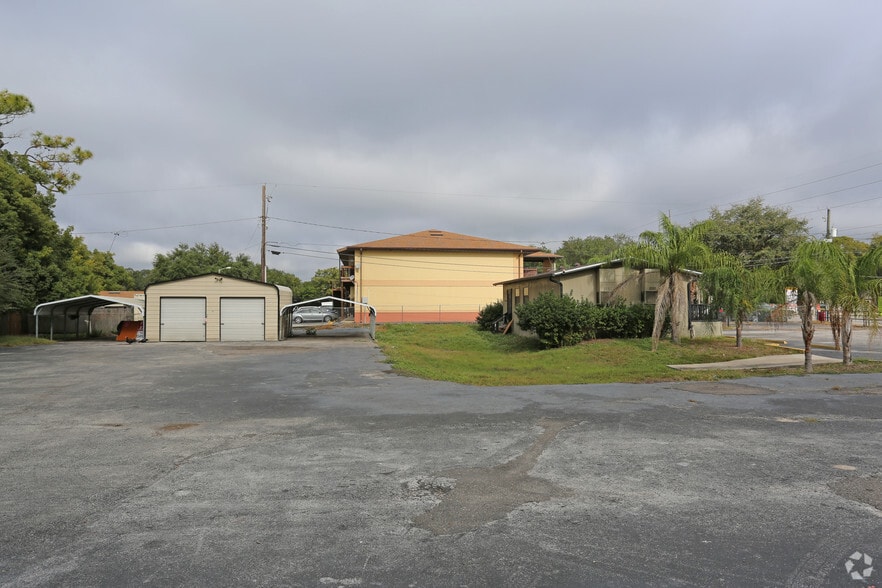 More Photos Of 13518 N Florida Ave, Tampa Auto Dealership For Sale