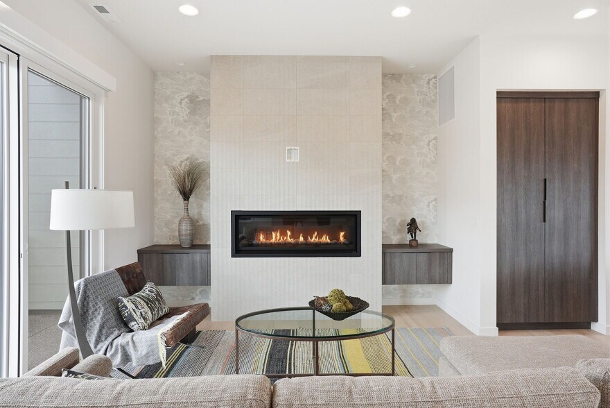 More Photos Of 210 SW Log Ct, Bend Apartments For Sale