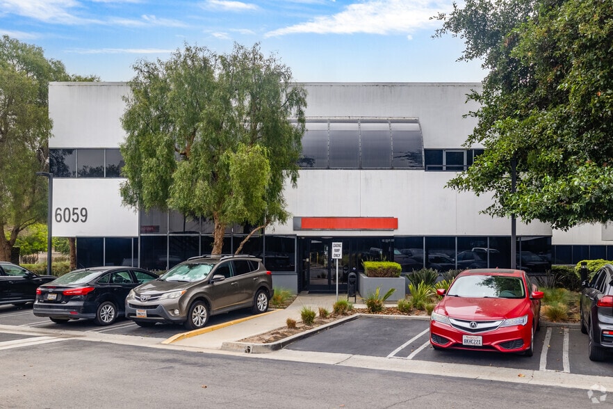More Photos Of 6059 Bristol Pky, Culver City Office For Lease