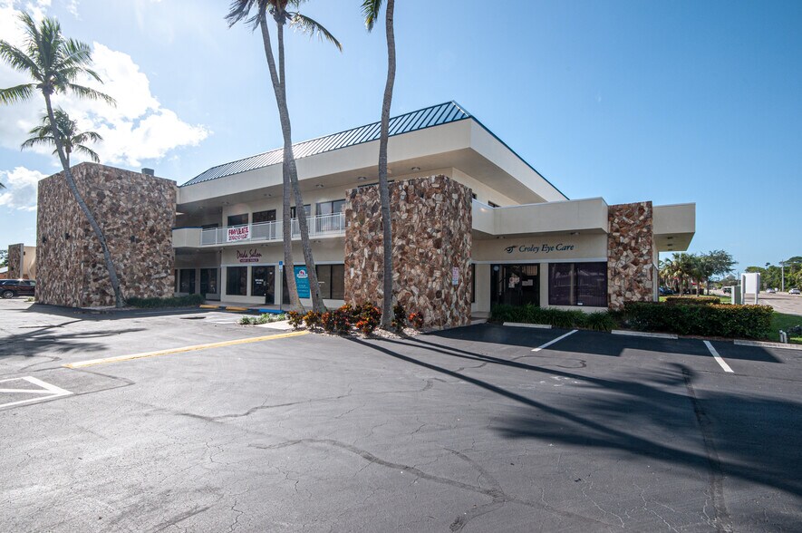 More Photos Of 4061 Bonita Beach Rd, Bonita Springs Medical For Lease